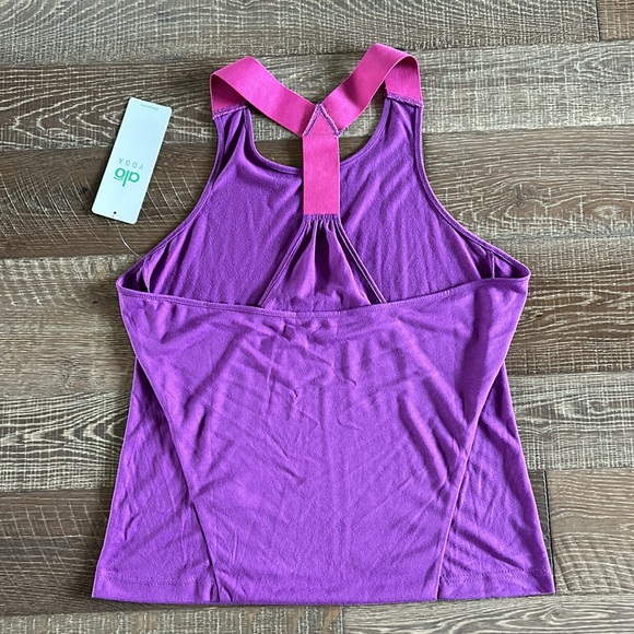 NWT alo yoga tank top - Picture 3 of 6